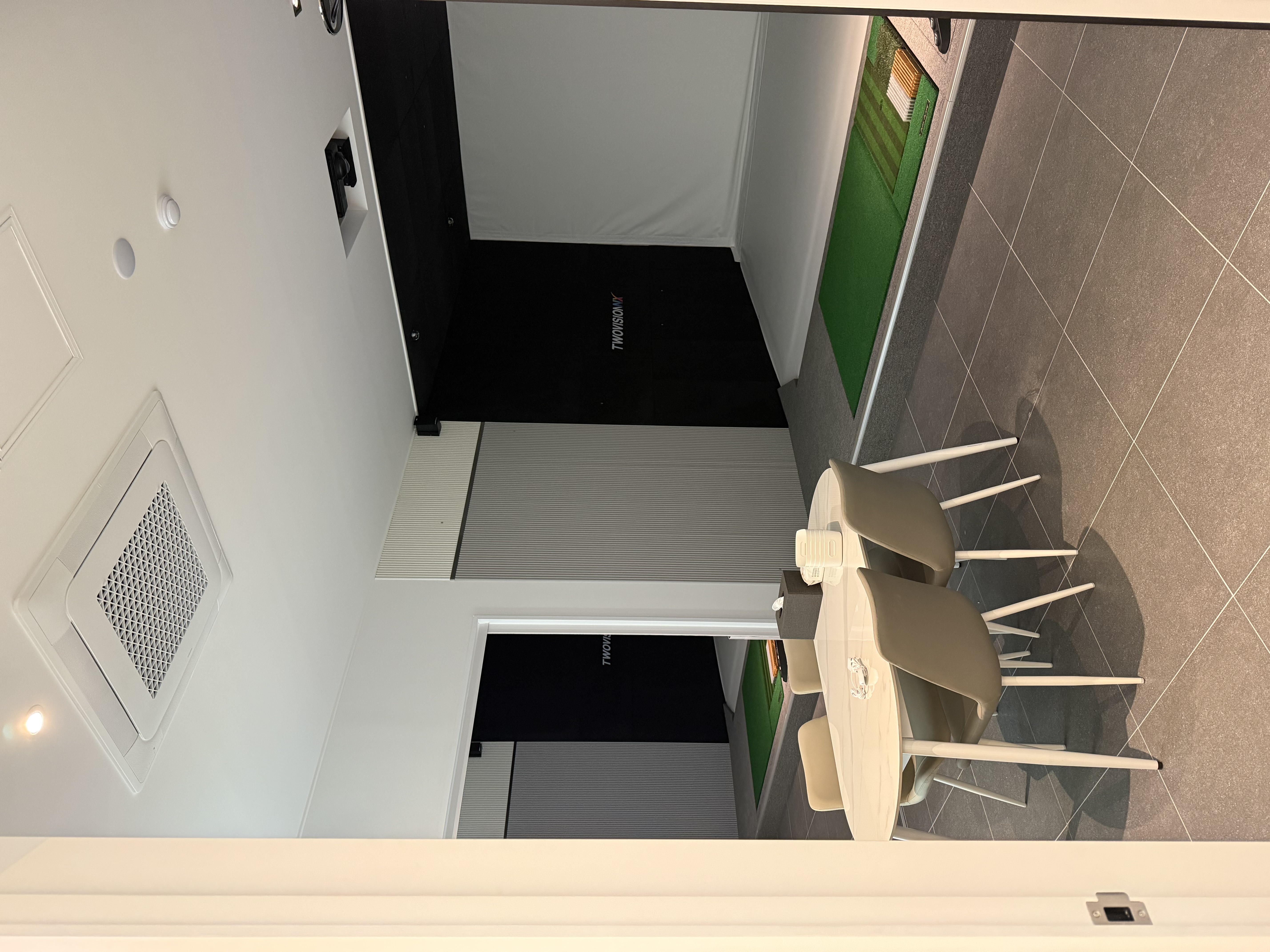 KakaoTalk_20250712_112611223_05.jpg
